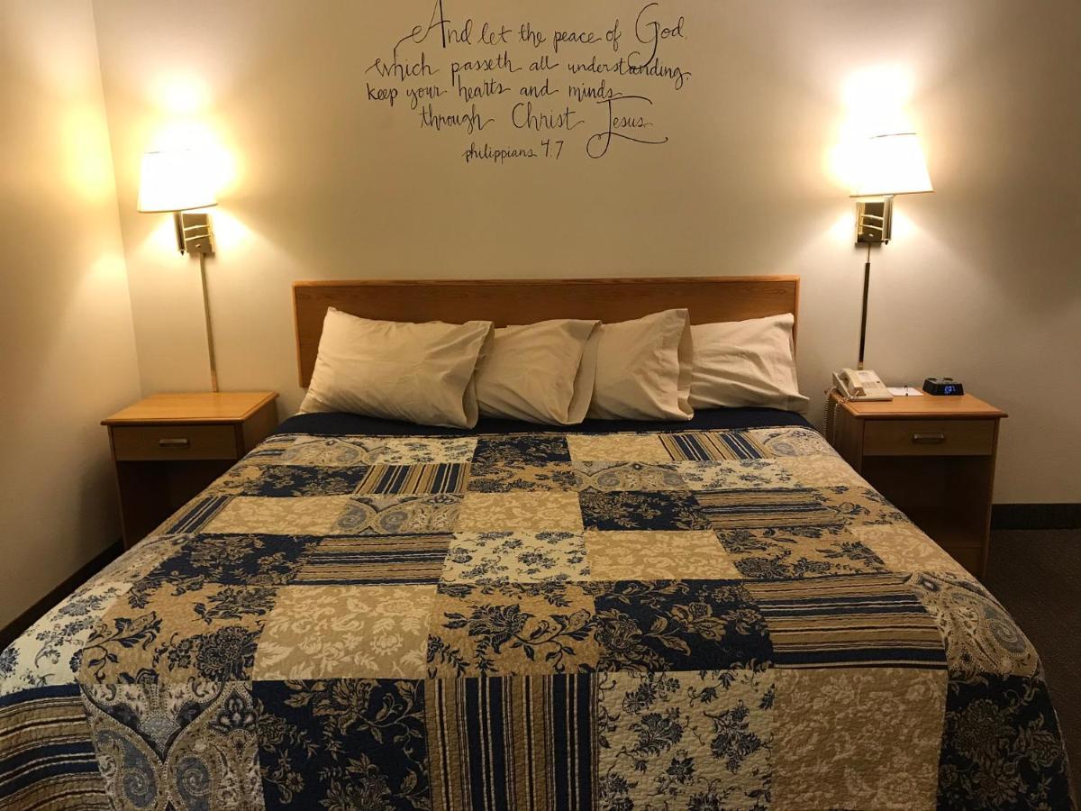 Dutch Country Inn Kalona Εξωτερικό φωτογραφία