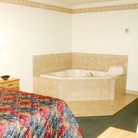 Dutch Country Inn Kalona Ανέσεις φωτογραφία