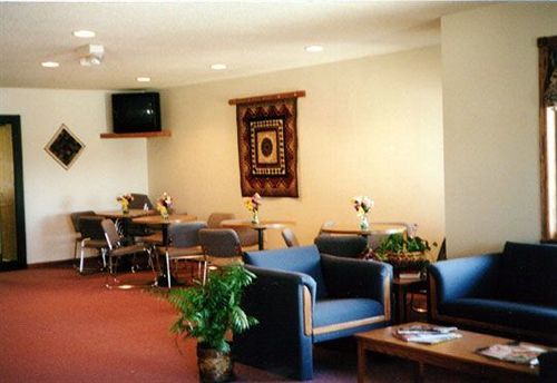 Dutch Country Inn Kalona Εξωτερικό φωτογραφία